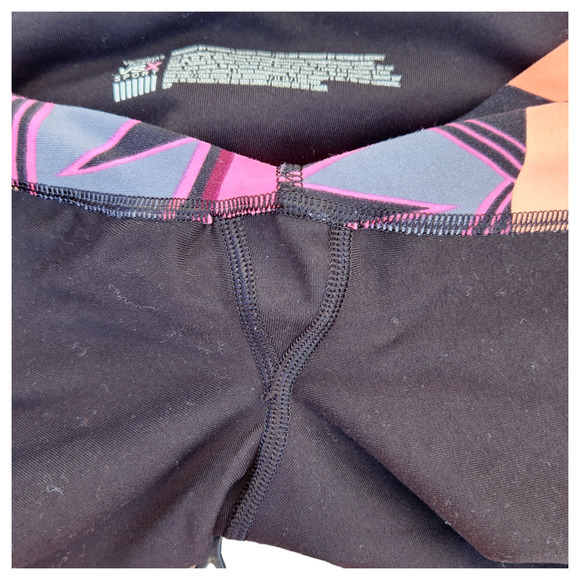 Victoria's Secret VSX Sport Knockout Tight Women's Small Geometric Pink Athletic - Picture 7 of 9